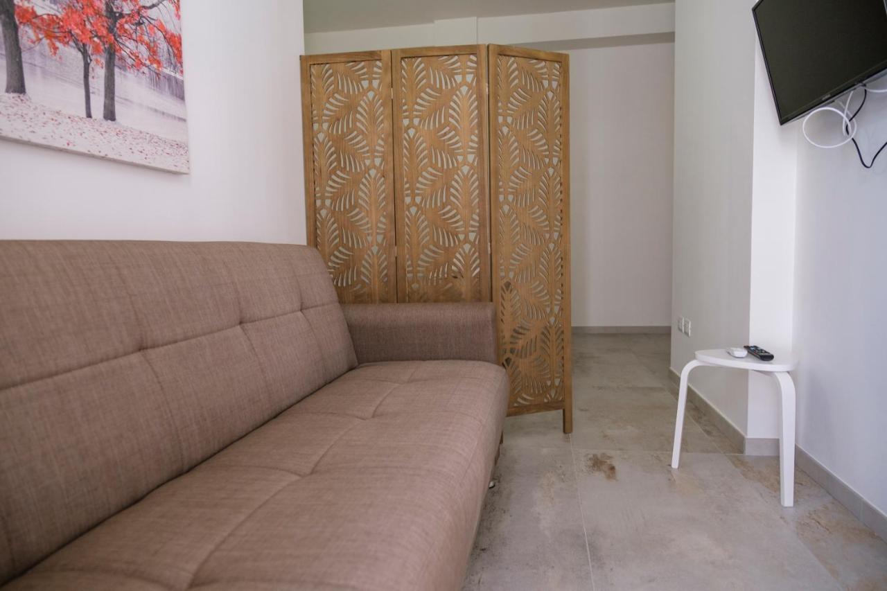 La Petite Erika Apartment Avola Exterior photo